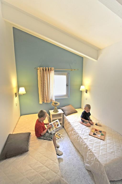 Vvf Drome Provence Hotel Montbrun-les-Bains Bagian luar foto