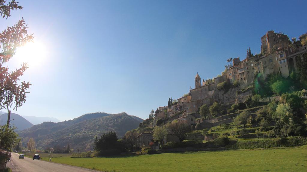 Vvf Drome Provence Hotel Montbrun-les-Bains Bagian luar foto